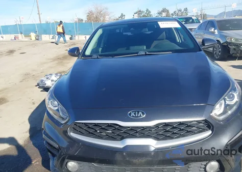 2021 Kia Forte Lxs из США, поврежденный, VIN 3KPF24AD9ME273299